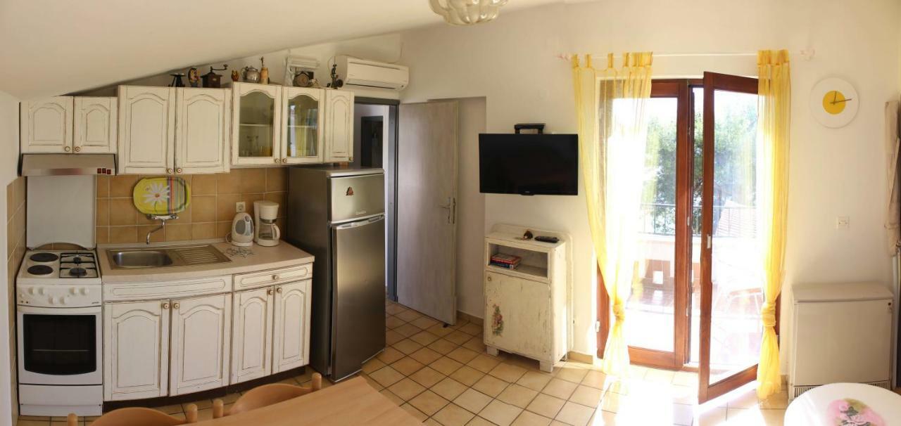 Villa Bok Apartments Trogir Exteriör bild
